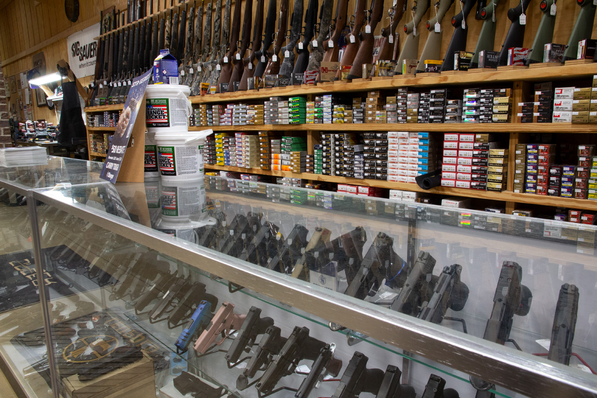 Display of hanguns in case.